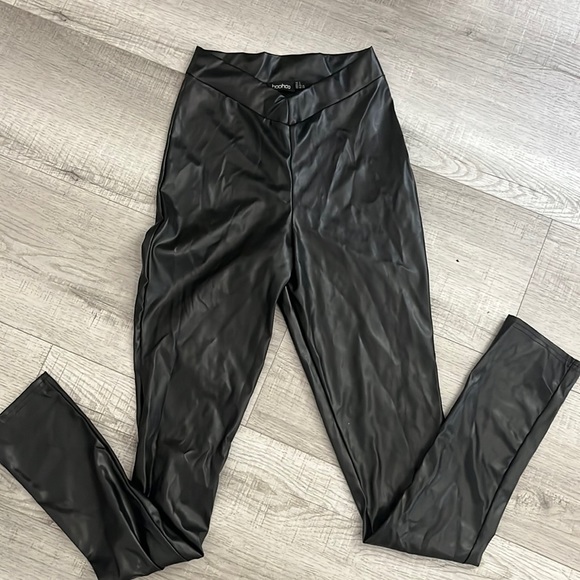 Boohoo Pants - Boohoo women’s leather pants